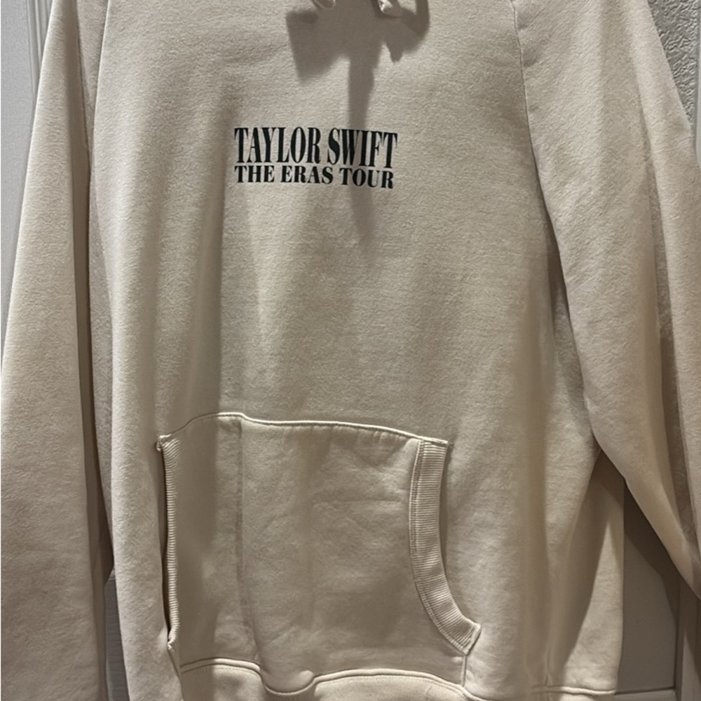 Taylor swift tour hoodie